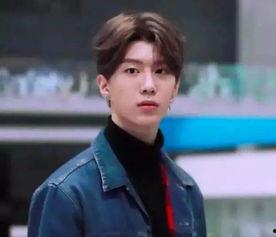 吃瓜娱乐圈李现和范丞丞,娱乐圈的瓜田奇遇记