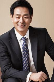 濮方个人资料,才华横溢的音乐才子，演绎动人旋律的青春传奇